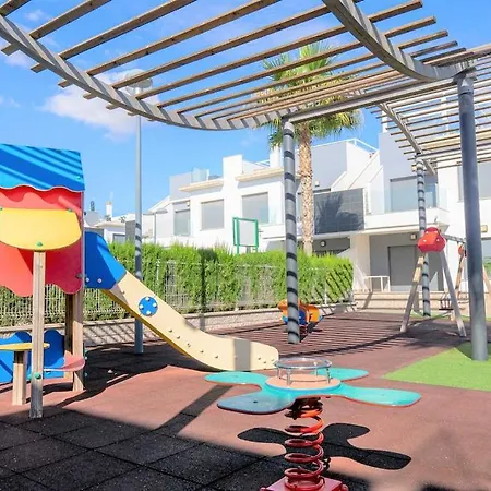 Fantastic 2 Bed In Modern Complex In